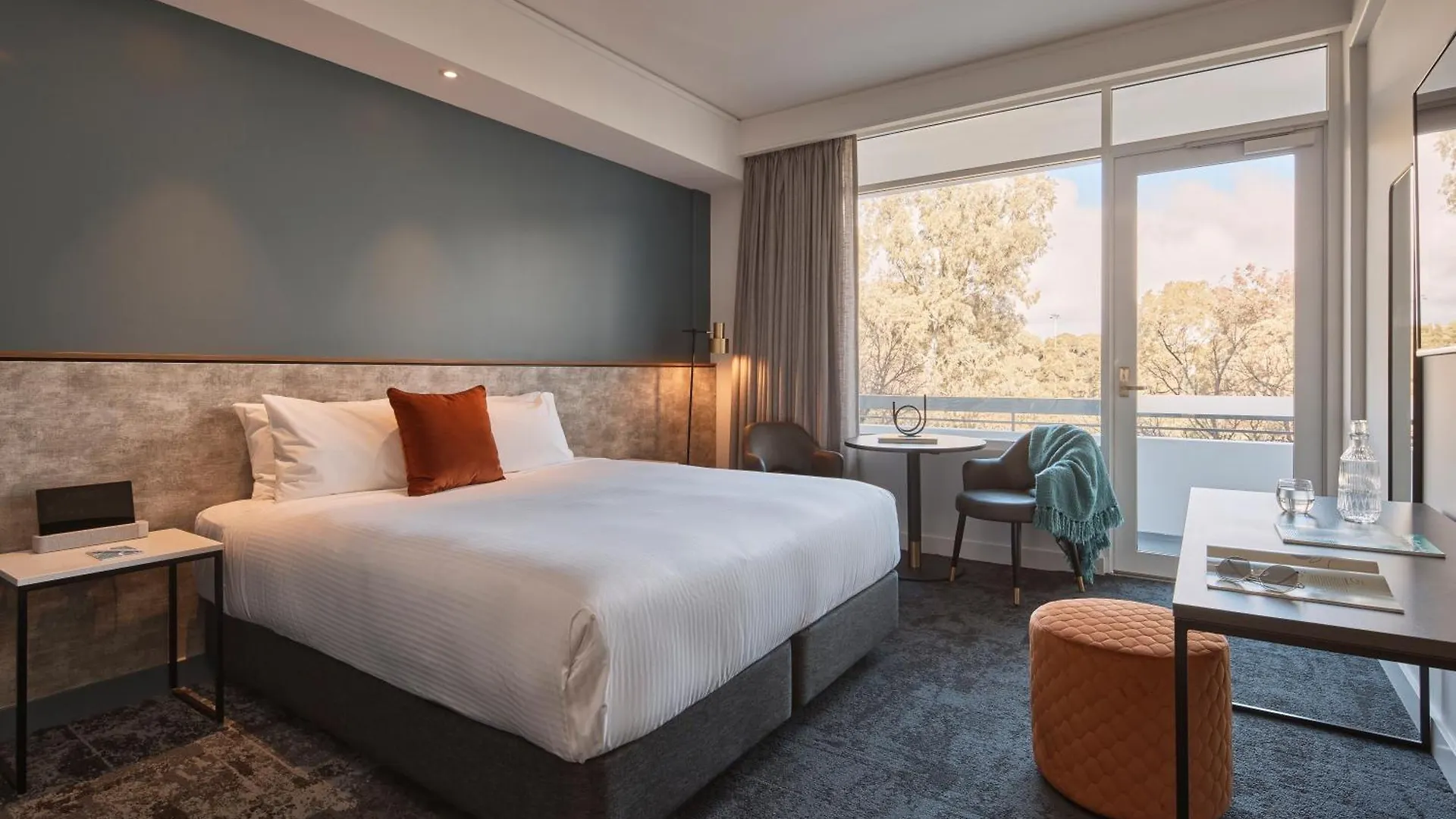 Hotel Alba Adelaide
